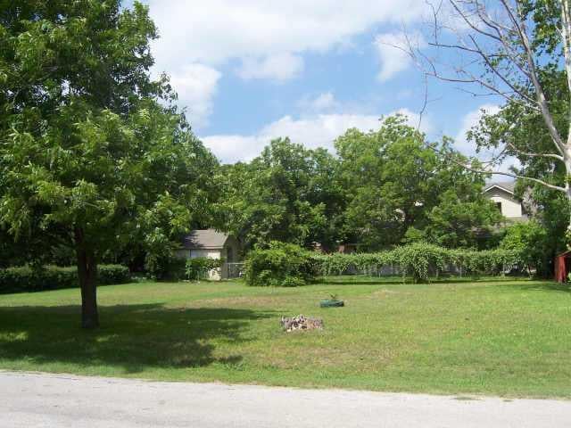 405 Story - front exterior - Luxury lot in Florence, TX