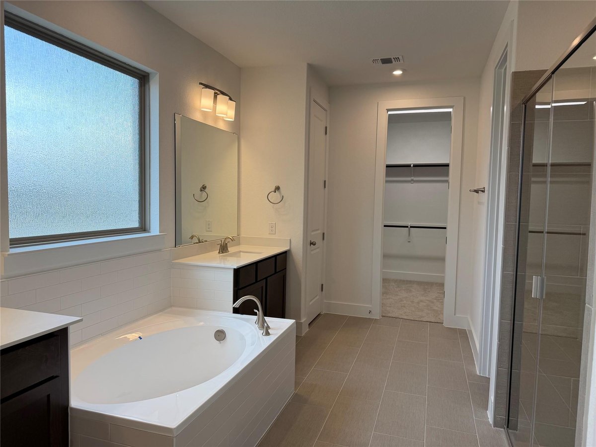Bathroom at 405 Texas Sky Dr - 4 bed 3 bath home