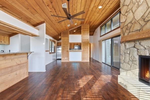 Primary bedroom at 406 Coventry Rd - 4 bed 3 bath home