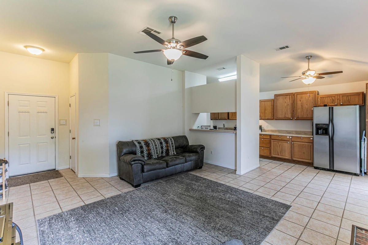 Kitchen at 407 Sterling Manor Ct - 3 bed 2 bath home