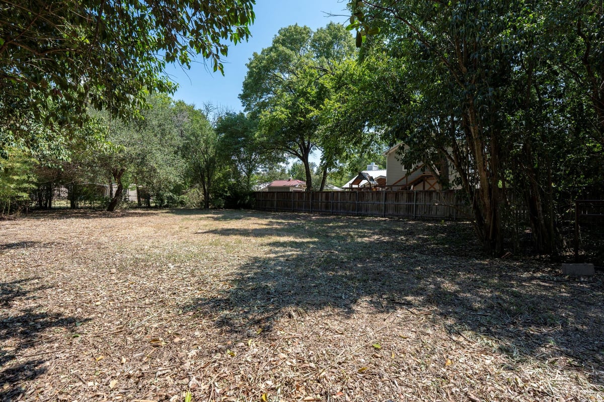 View 408 East ST in Short Add 408 East ST - front exterior - Luxury lot in Short Add, Buda, TX