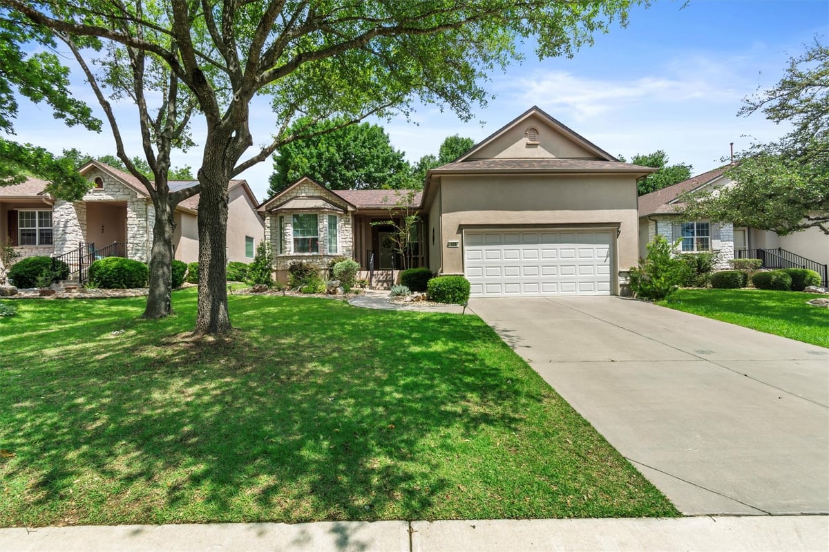 409 Rio Grande Loop - front exterior - Luxury home in Sun City Texas Neighborhood 13 Ph 02 PUD Blk, Georgetown, TX