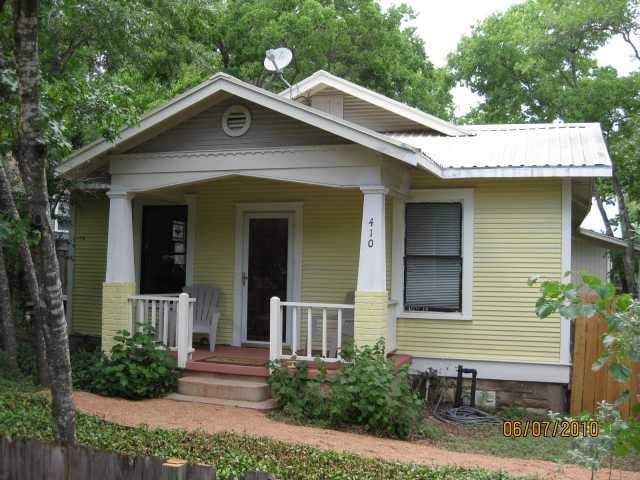 View 410 E Annie St in Bouldin Creek 410 E Annie St - property photo 1 - Luxury home in Bouldin Creek, Austin, TX