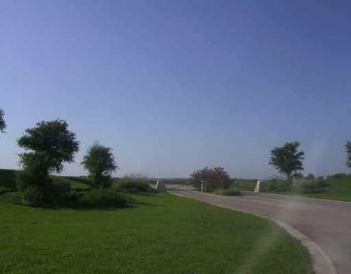 410 Heritage LOOP - property photo 1 - Luxury lot in Hutto, TX