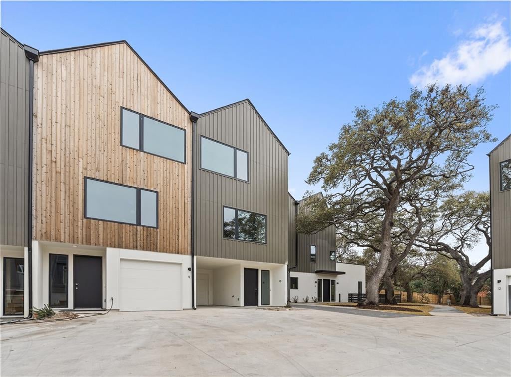 View 410 W Alpine Rd Unit #10 in Decker 410 W Alpine Rd Unit #10 - front exterior - Luxury home in Decker, Austin, TX