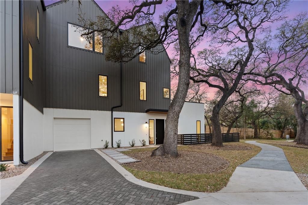 View 410 W Alpine RD Unit #11 in Decker 410 W Alpine RD Unit #11 - front exterior - Luxury home in Decker, Austin, TX