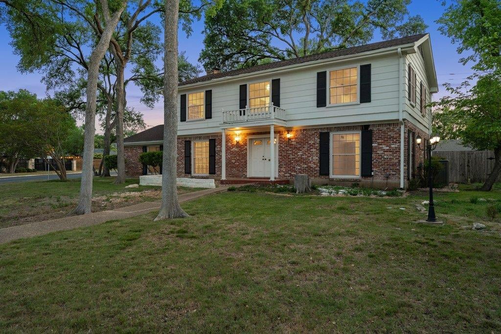 View 4101 Far West Blvd in Northwest Hills Mesa Oaks Ph 4101 Far West Blvd - front exterior - Luxury home in Northwest Hills Mesa Oaks Ph, Austin, TX