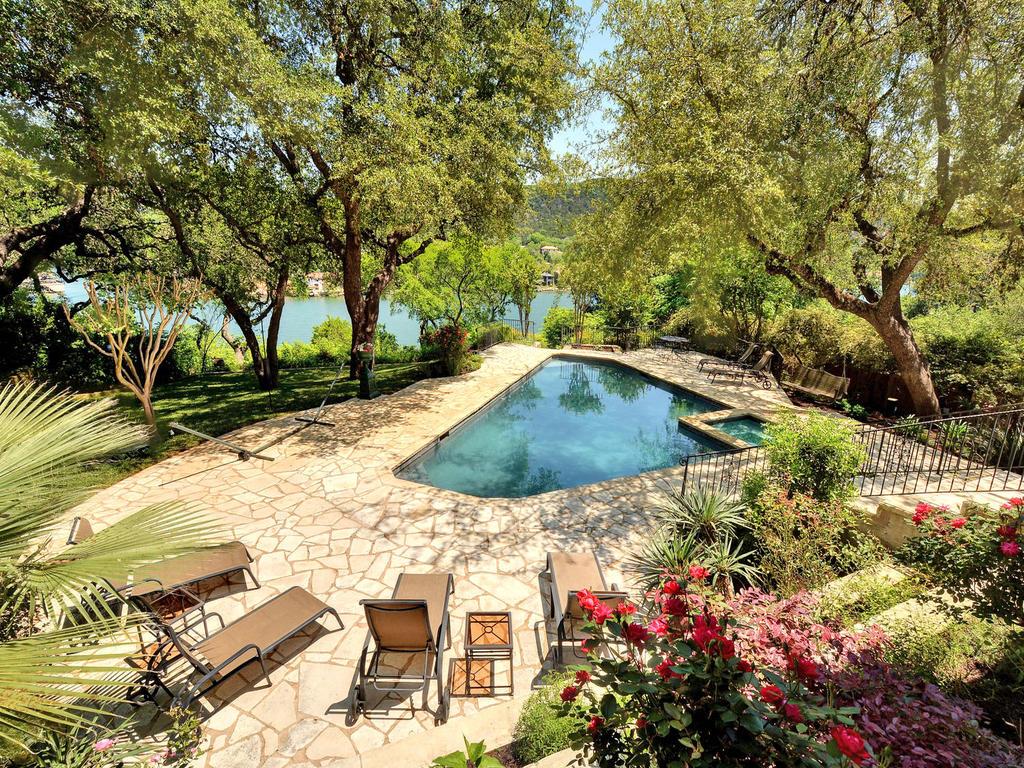 View 4105 LAKEPLACE Ln in Lake Austin 4105 LAKEPLACE Ln - property photo 1 - Luxury home in Lake Austin, Austin, TX