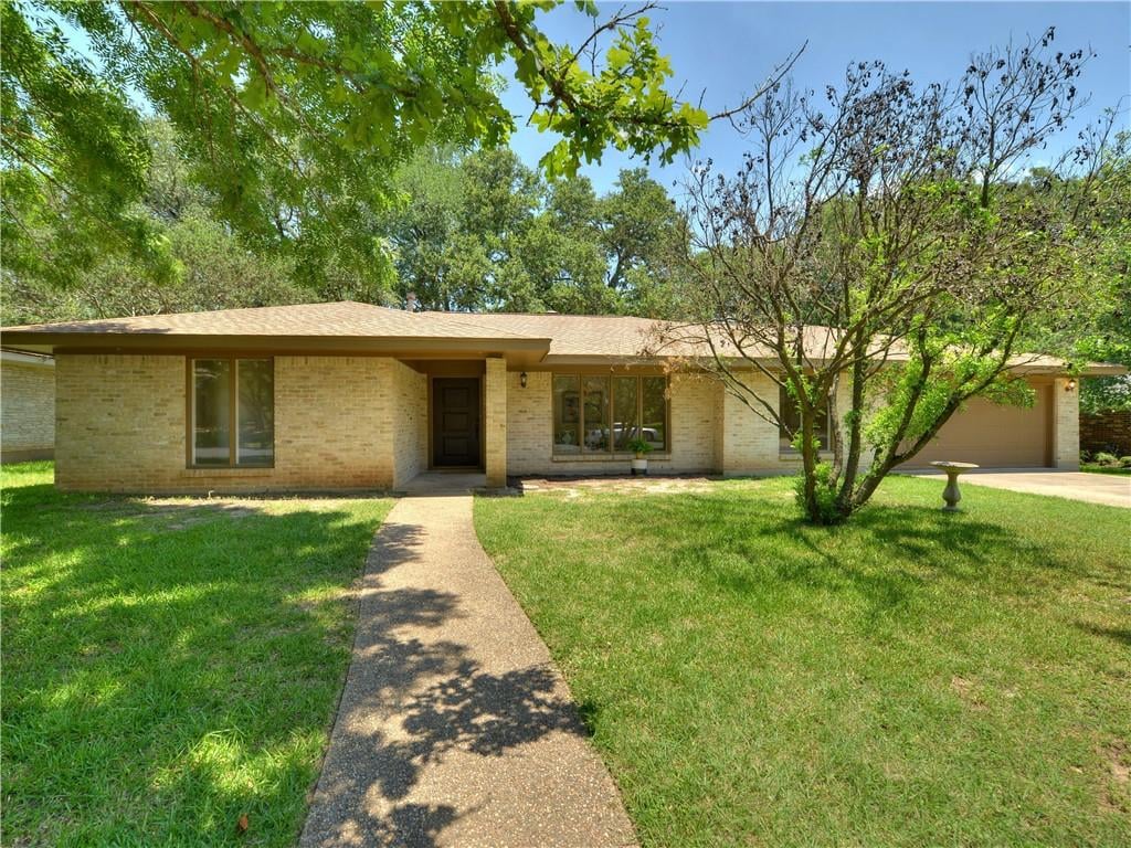 View 4106 Burney Dr in Northwest Hills Mesa Oaks Ph 4106 Burney Dr - front exterior - Luxury home in Northwest Hills Mesa Oaks Ph, Austin, TX