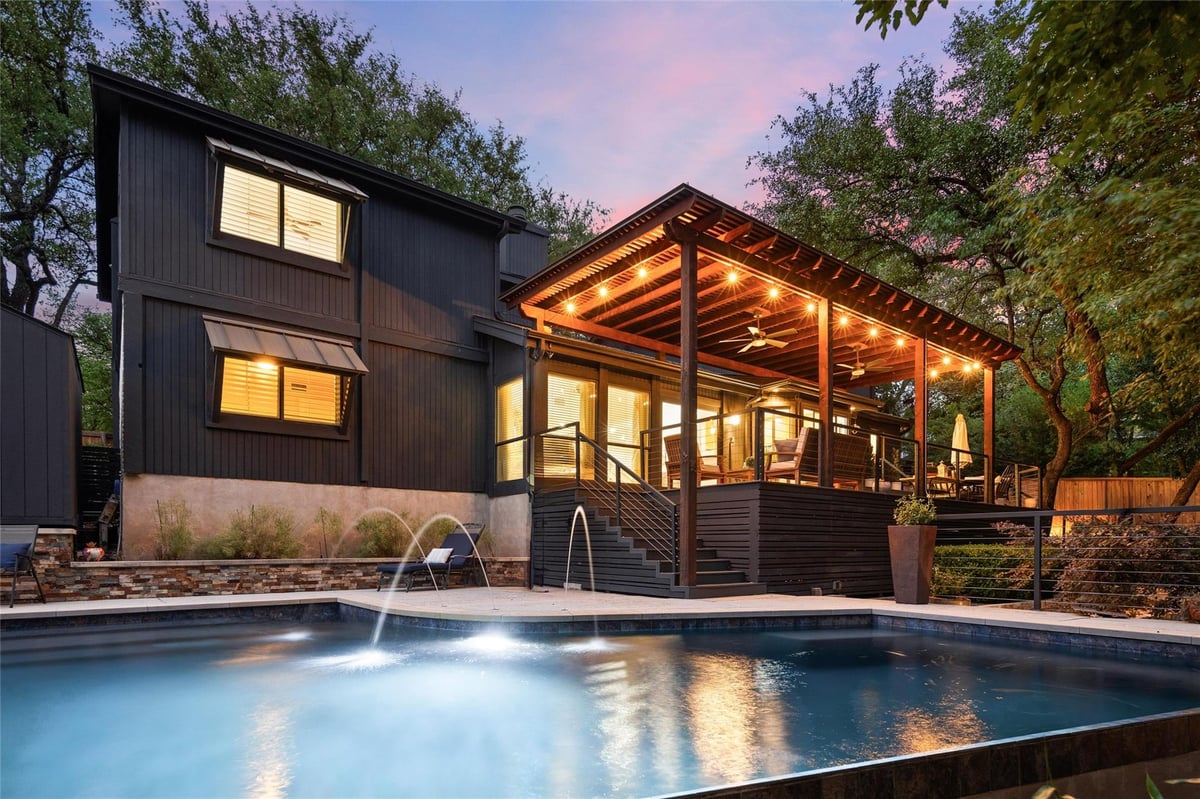 View 4109 Bluffridge Dr in Northwest Estates Sec 02 4109 Bluffridge Dr - front exterior - Luxury home in Northwest Estates Sec 02, Austin, TX