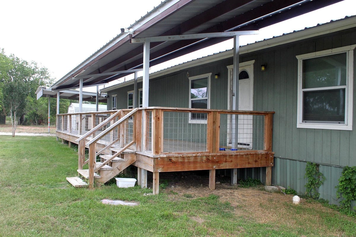 Primary bedroom at 411 Fm 86 Hwy - 4 bed 2 bath home