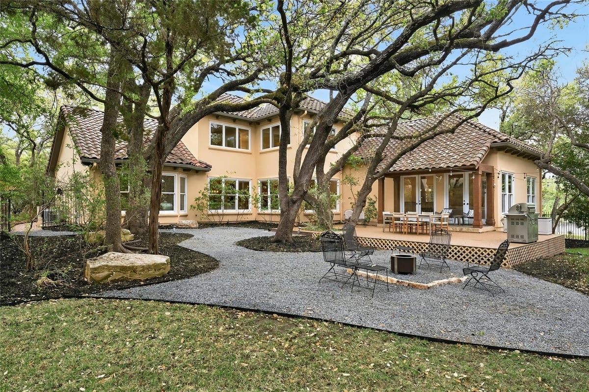 4110 Bunny Run Unit #3 - front exterior - Luxury home in Bunny Bend Condo Amd, Austin, TX