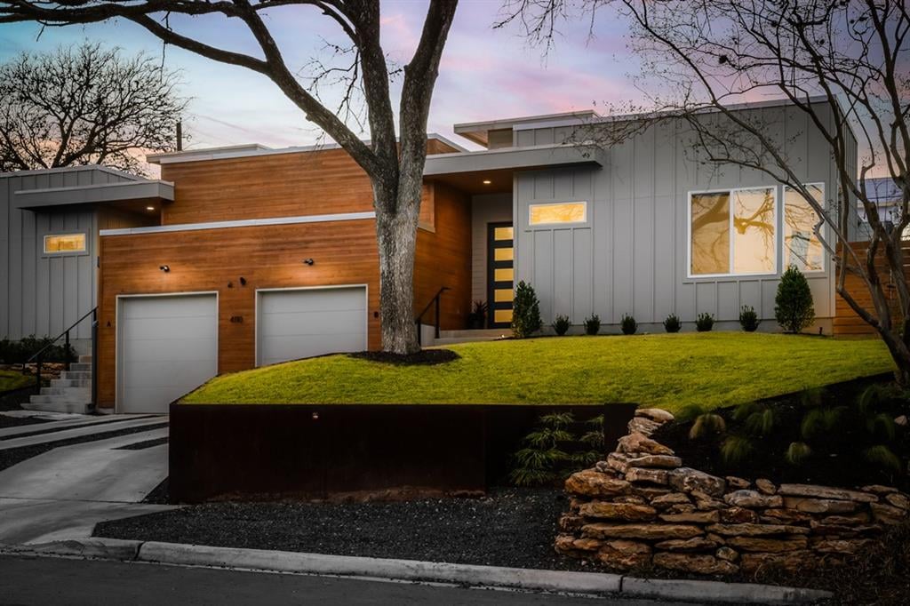 View 4110 IDLEWILD RD Unit #B in Oakmont Heights 4110 IDLEWILD RD Unit #B - property photo 1 - Luxury home in Oakmont Heights, Austin, TX