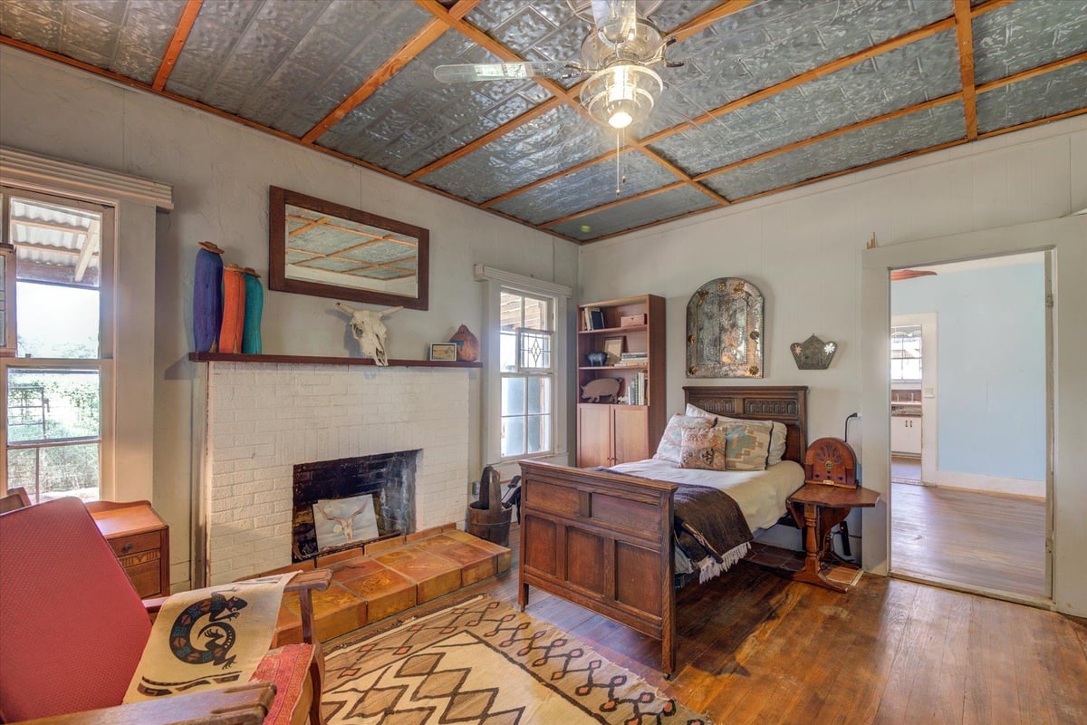 Primary bedroom at 4111 County Road 120 - 2 bed 2 bath home