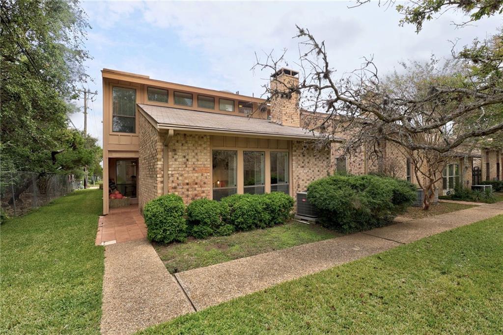 View 4111 Ridgeline TRL in Trails Ph 01b 4111 Ridgeline TRL - front exterior - Luxury home in Trails Ph 01b, Austin, TX