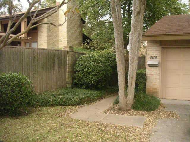 View 4114 Ridgeline Dr in Trails Ph 01a 4114 Ridgeline Dr - property photo 1 - Luxury home in Trails Ph 01a, Austin, TX