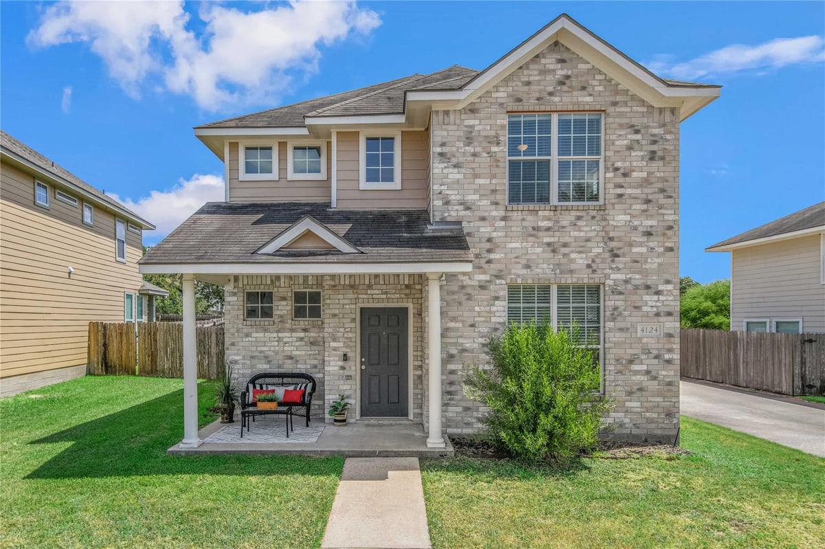 View 4124 McFarland DR in Southern Trace Ph 02 4124 McFarland DR - property photo 1 - Luxury home in Southern Trace Ph 02, College Station, TX