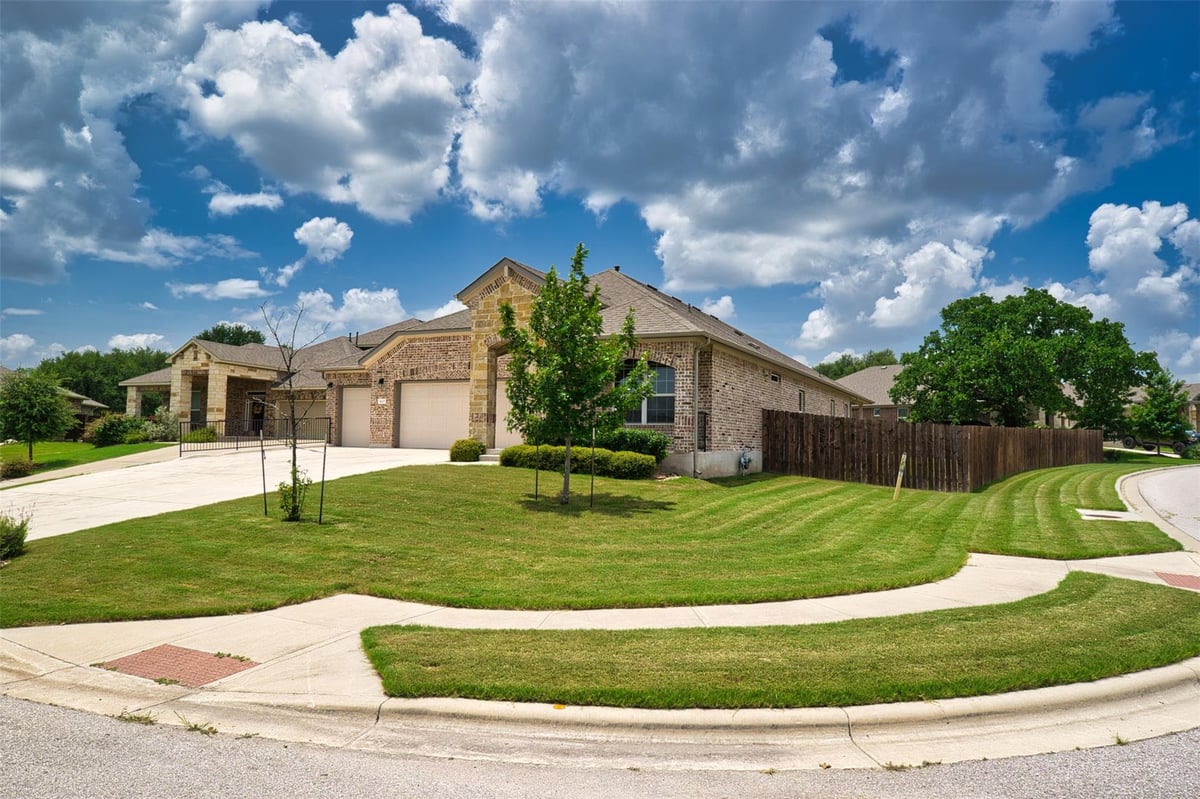 4125 Buffalo Ford Rd - front exterior - Luxury home in Lively, Georgetown, TX