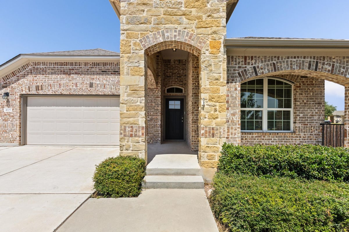 View 4125 Buffalo Ford RD in Lively Ranch 4125 Buffalo Ford RD - property photo 1 - Luxury home in Lively Ranch, Georgetown, TX