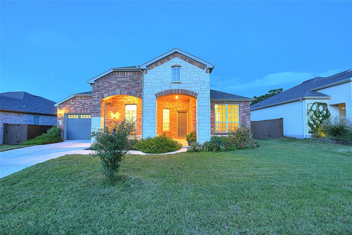View 413 Verbena Dr in Gregg Ranch/Marble Falls Ph 1 413 Verbena Dr - front exterior - Luxury home in Gregg Ranch/Marble Falls Ph 1, Marble Falls, TX