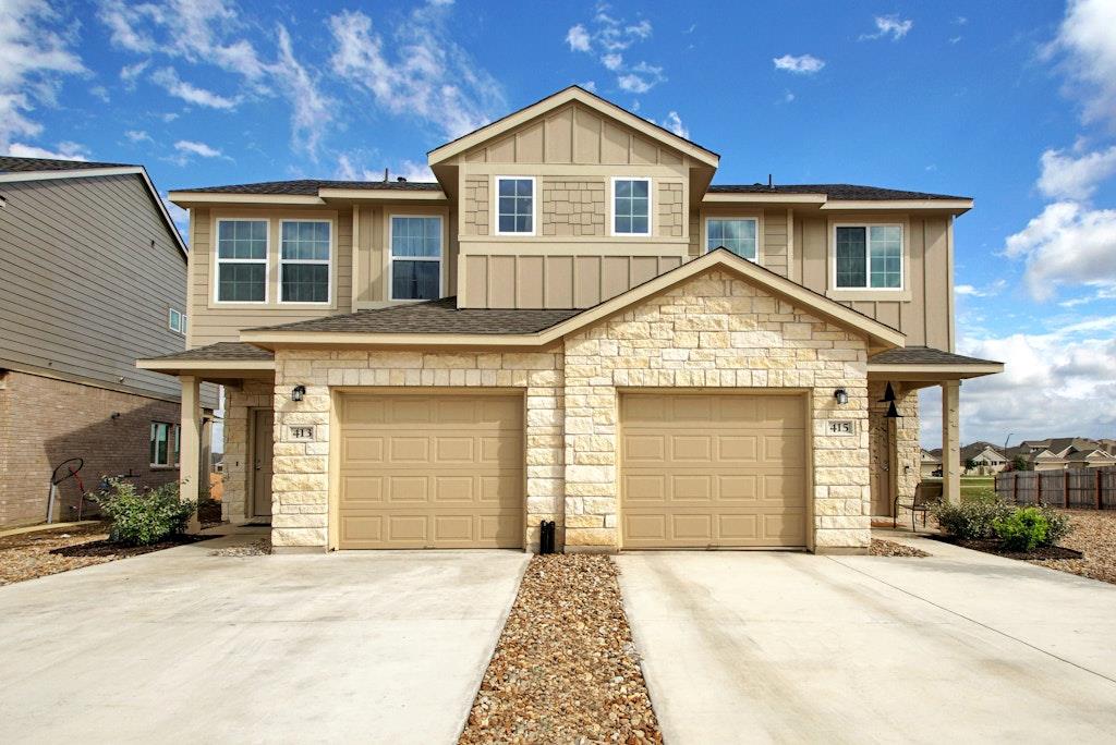View 413 White Steppe WAY in Saddlecreek 413 White Steppe WAY - front exterior - Luxury home in Saddlecreek, Georgetown, TX