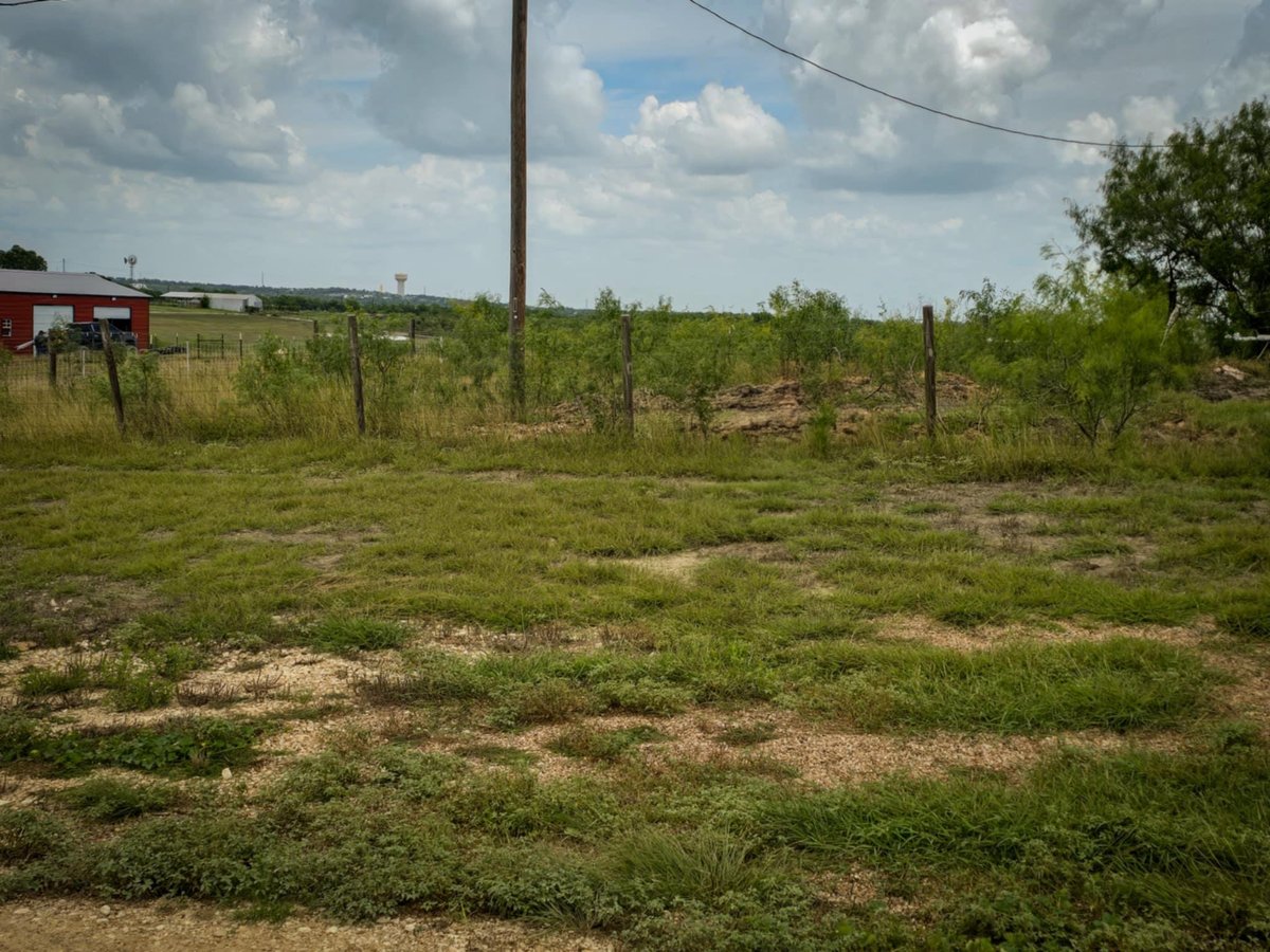 View 414 3G Ranch Rd in replat of of lot 5 of 3G ranch 414 3G Ranch Rd - front exterior - Luxury lot in replat of of lot 5 of 3G ranch, Kyle, TX