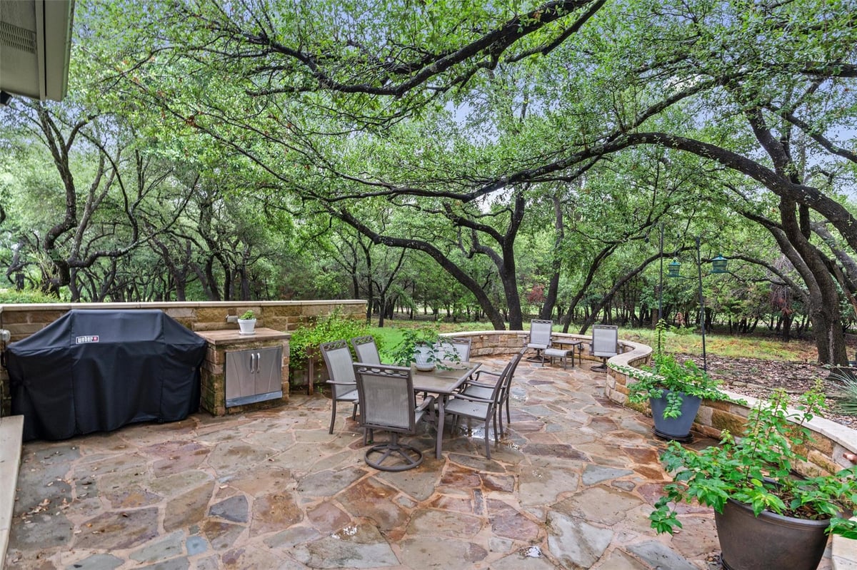 414 Deer Meadow CIR - front exterior - Luxury home in Sun City Georgetown Neighborhood 23 Pud, Georgetown, TX