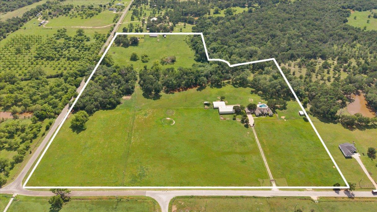 View 4140 County Road 467 in Elgin 4140 County Road 467, photo 1 of 40, Elgin, Elgin, TX