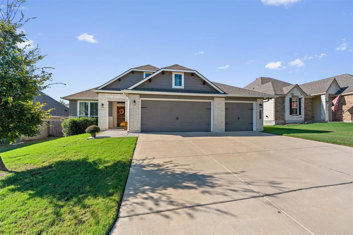 View 4152 Aransas DR in Belton 4152 Aransas DR, photo 1 of 37, Belton, Belton, TX