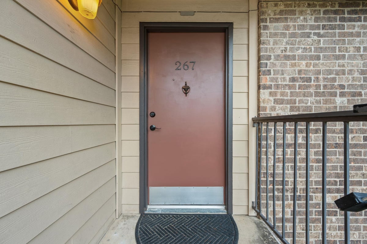Living area at 4159 Steck Ave Unit #267 - 2 bed 1 bath home