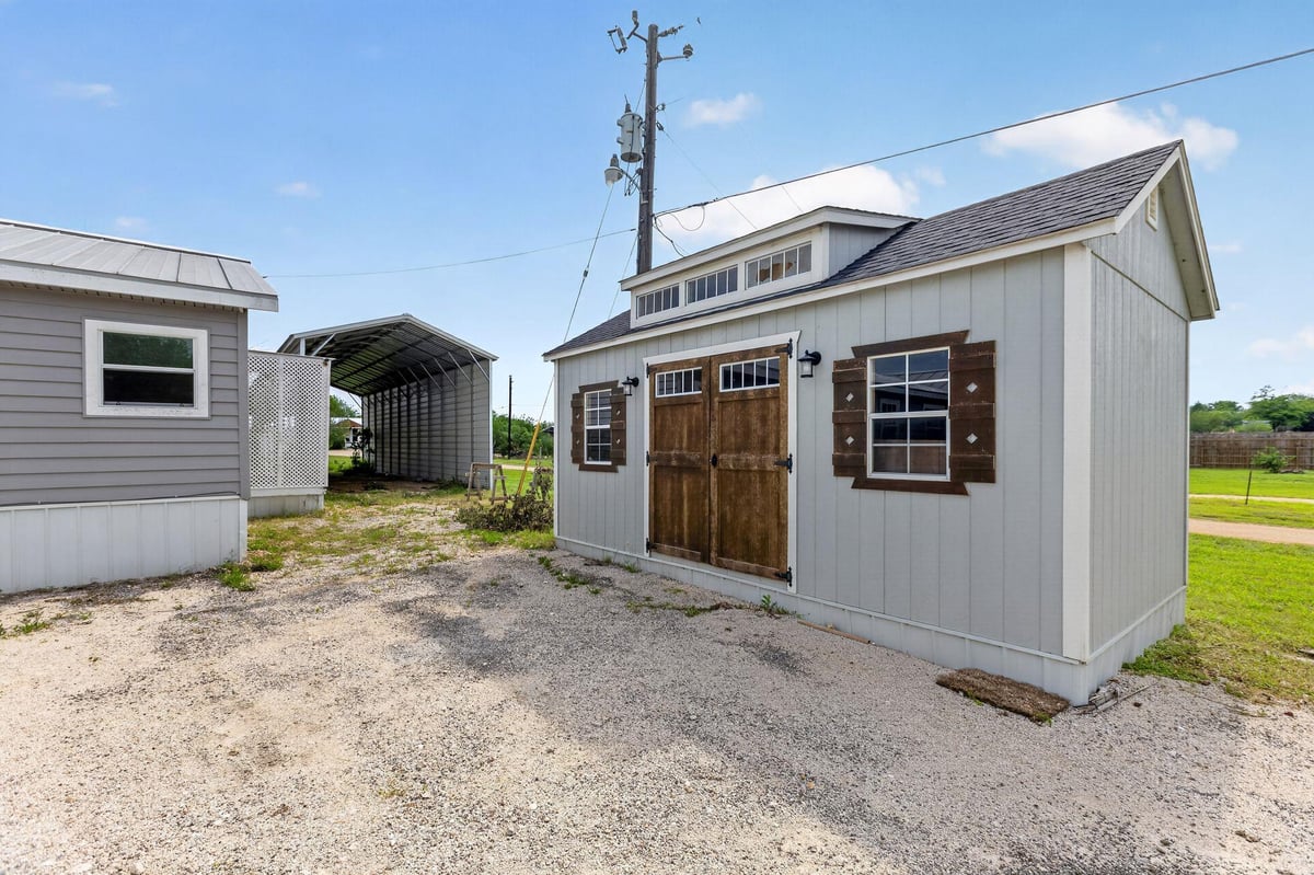 Primary bedroom at 417 Birmensdorf Dr - 4 bed 2 bath home
