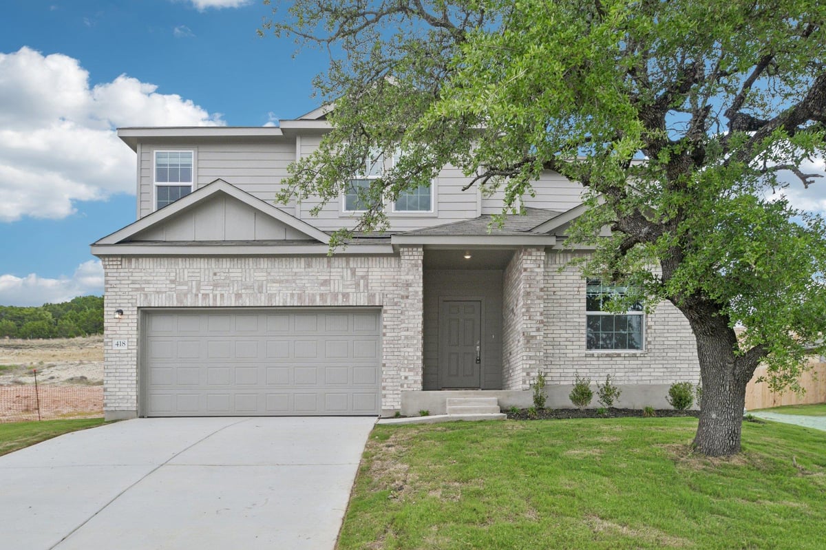 View 418 Bobby Lou Ln in Clayton Ranch 418 Bobby Lou Ln - front exterior - Luxury home in Clayton Ranch, Copperas Cove, TX