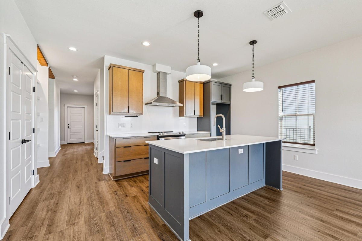 Living area at 418 Stagecoach Trl. Trl - 3 bed 2 bath home