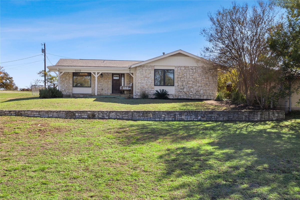 View 419 Avenue E in Marble Falls City 419 Avenue E - property photo 1 - Luxury home in Marble Falls City, Marble Falls, TX