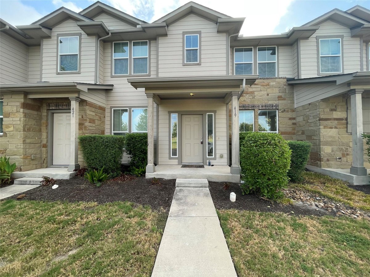View 419 Katmai CIR in Highland Park Ph A Sec 2C 419 Katmai CIR - property photo 1 - Luxury home in Highland Park Ph A Sec 2C, Pflugerville, TX