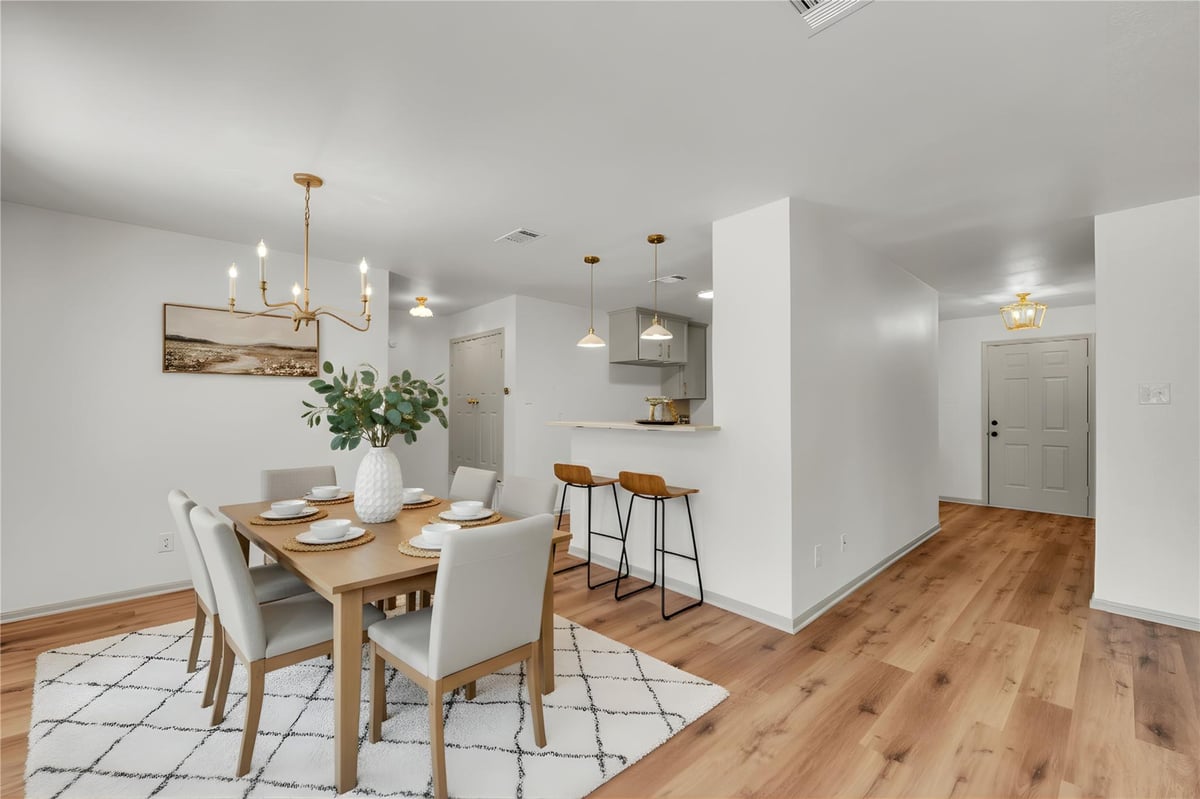 Kitchen at 42 Great West Loop - 4 bed 2 bath home