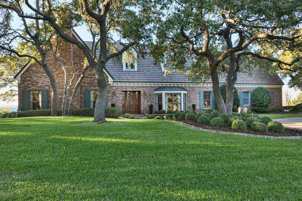 View 42 PASCAL Ln in Rob Roy 42 PASCAL Ln - property photo 1 - Luxury home in Rob Roy, Austin, TX
