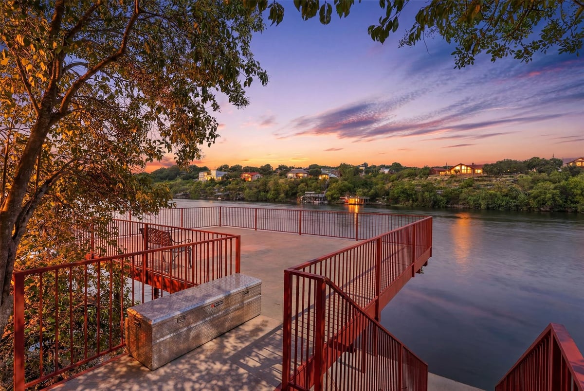 View 420 Los Escondidos in South Shore Acres 420 Los Escondidos - front exterior - Luxury home in South Shore Acres, Marble Falls, TX