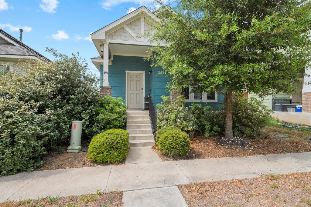 View 420 Spiny Lizard Ln in Trace Sub Sec A Pa 1A Ph A-2 420 Spiny Lizard Ln - front exterior - Luxury home in Trace Sub Sec A Pa 1A Ph A-2, San Marcos, TX