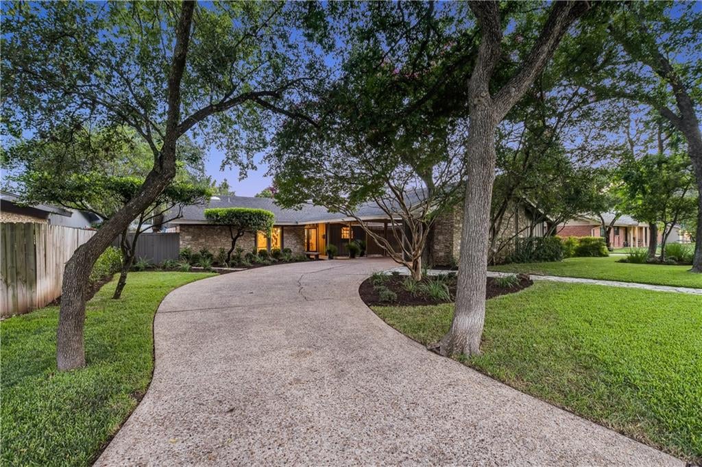 4203 North Hills DR - front exterior - Luxury home in Northwest Hills Mesa Oaks Ph, Austin, TX