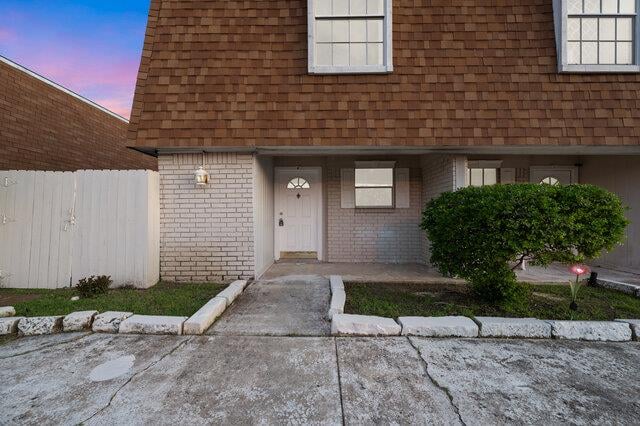 View 4204 Lake RD in Leon Heights 4204 Lake RD - front exterior - Luxury home in Leon Heights, Killeen, TX