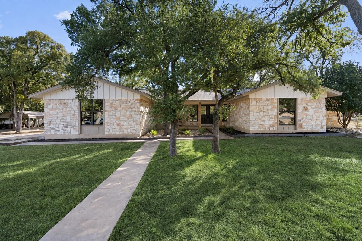 4204 Sevilla DR - property photo 1 - Luxury home in Serenada West, Georgetown, TX