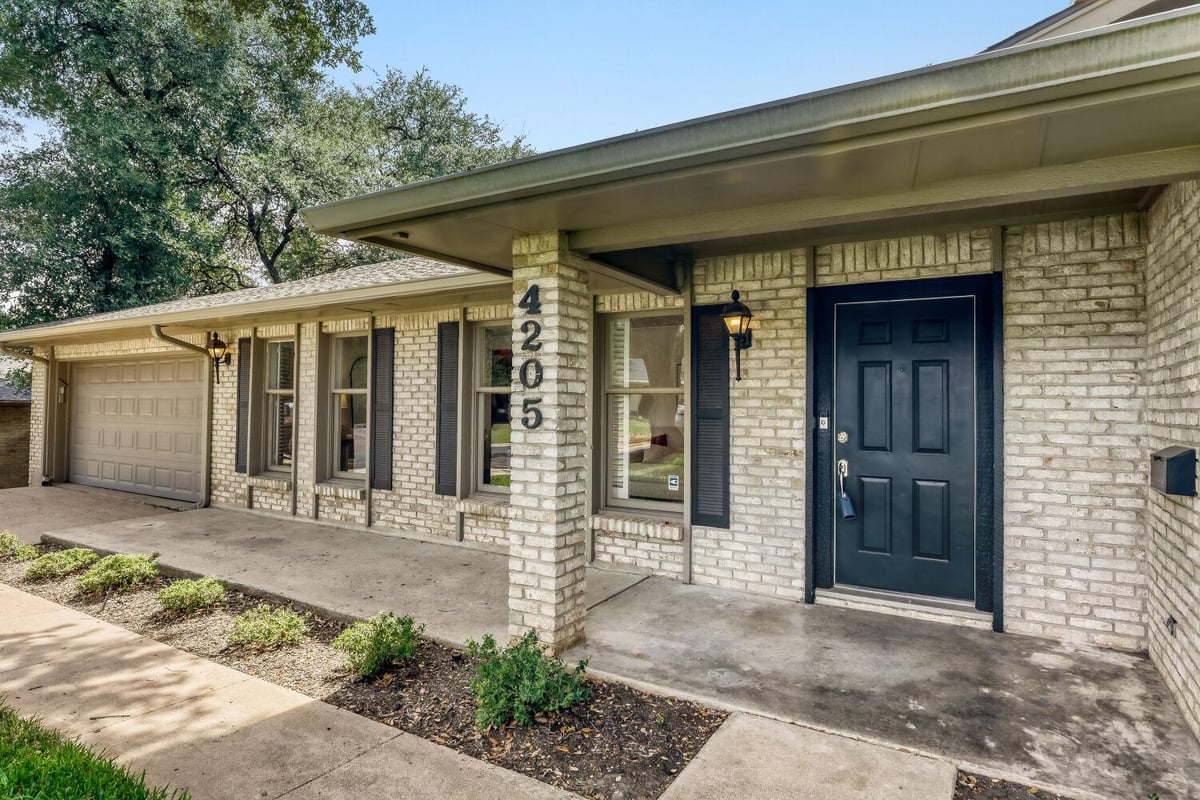 4205 Bamford DR - property photo 1 - Luxury home in Northwest Hills Mesa Oaks Ph, Austin, TX