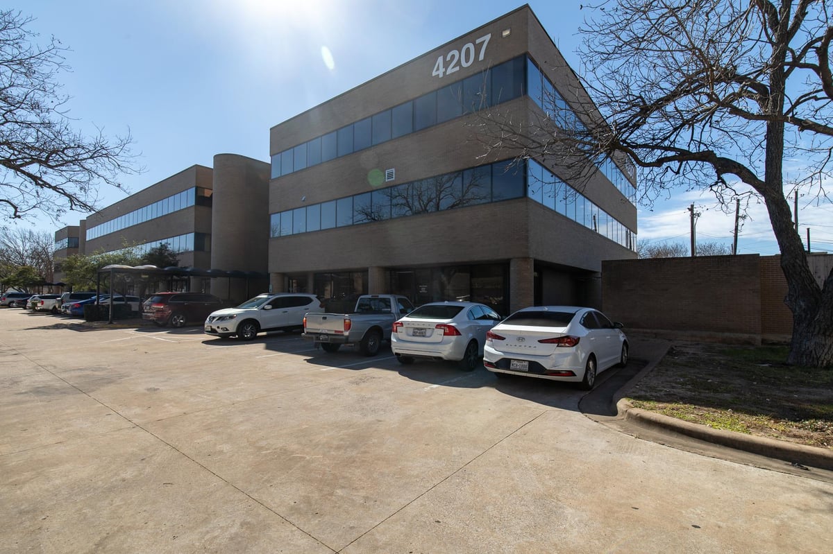 4207 James Casey St Unit #301 - front exterior - Luxury home in Medical Center South Condo Amd, Austin, TX
