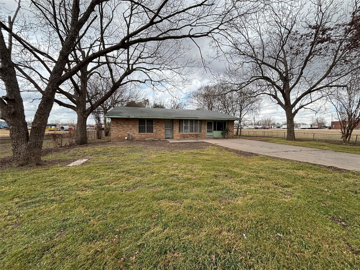 View 4208 Nixon LN in BURLESON 4208 Nixon LN - property photo 1 - Luxury home in BURLESON, Austin, TX