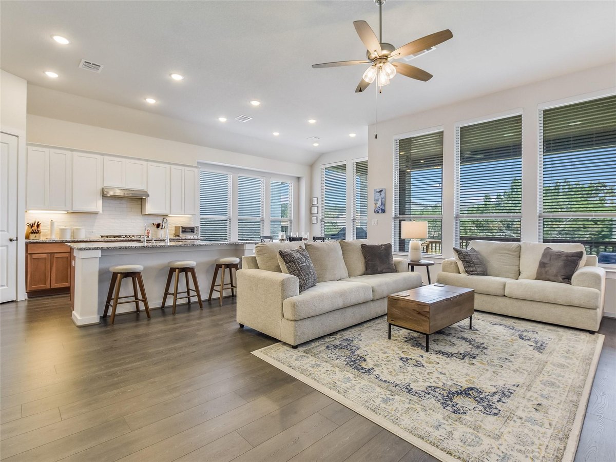 Living area at 421 Teakmill Trl - 4 bed 2 bath home