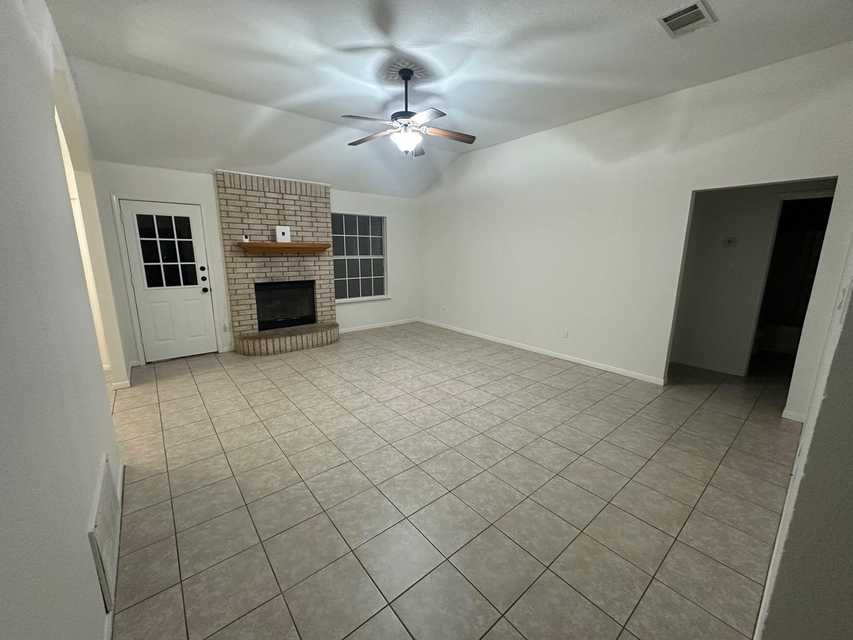 Primary bedroom at 4211 Breckenridge Dr - 3 bed 2 bath home