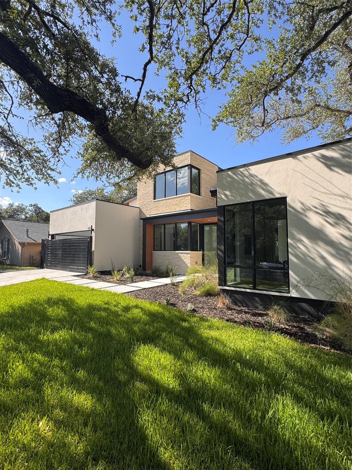 View 4216 Deepwoods DR in Northwest Hills Sec 07 4216 Deepwoods DR - property photo 1 - Luxury home in Northwest Hills Sec 07, Austin, TX