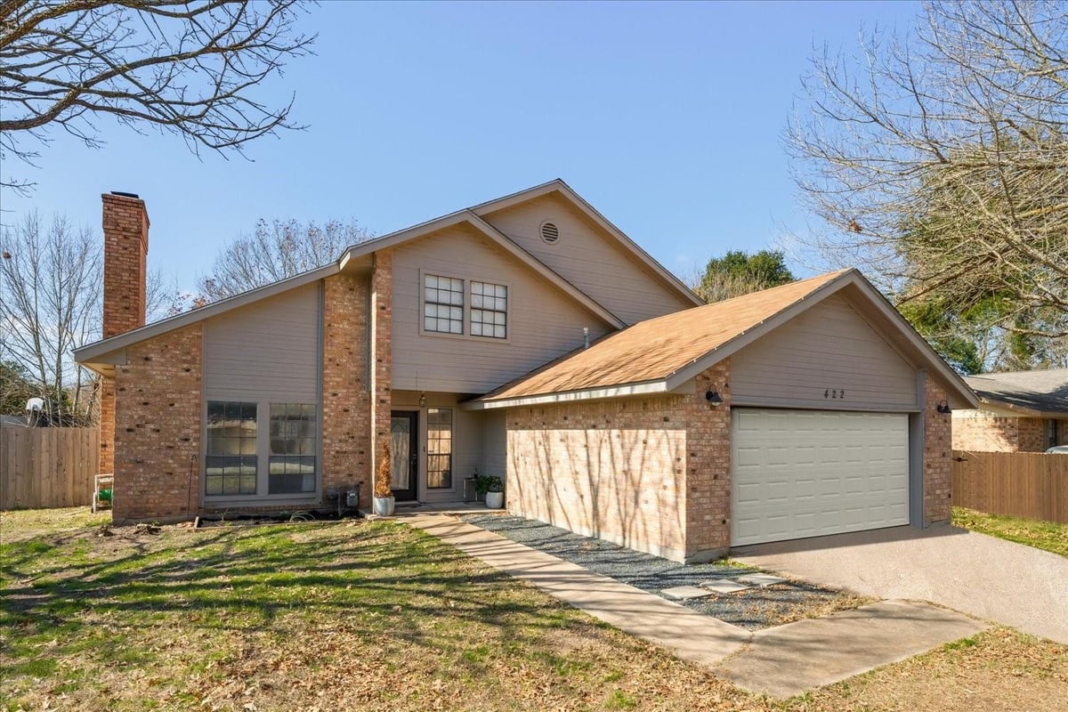 View 422 Connolly Cir W in Clearfork 422 Connolly Cir W - front exterior - Luxury home in Clearfork, Lockhart, TX
