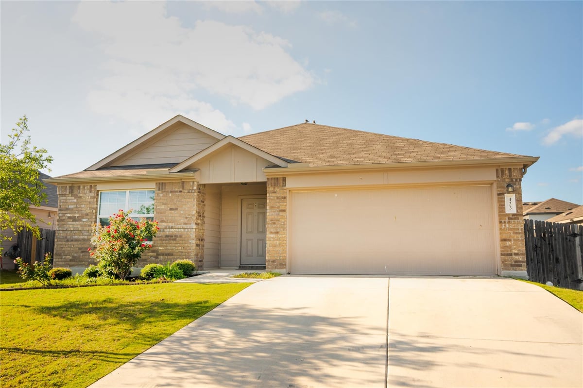 View 423 Bluejack WAY in HIGHLANDS 423 Bluejack WAY - front exterior - Luxury home in HIGHLANDS, Hutto, TX